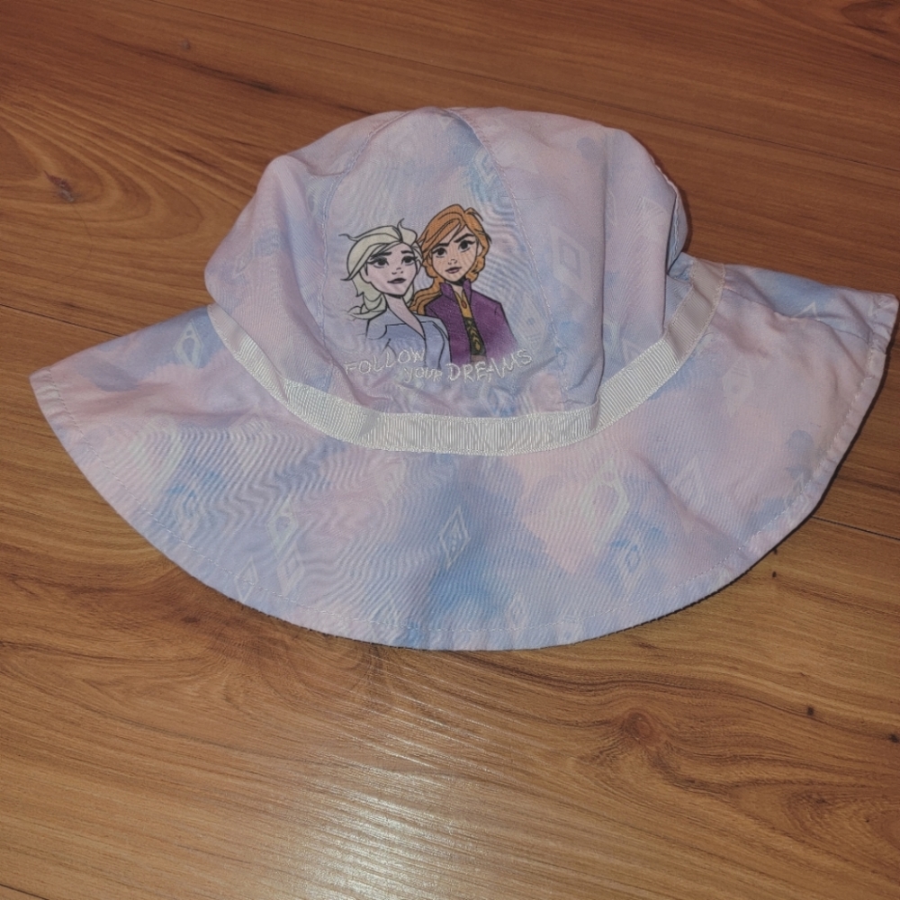 Frozen bucket hat for 1 or 2 year old